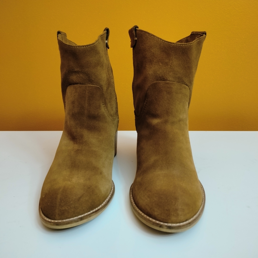 Dolce Vita Grayden Boot  Saddle Suede